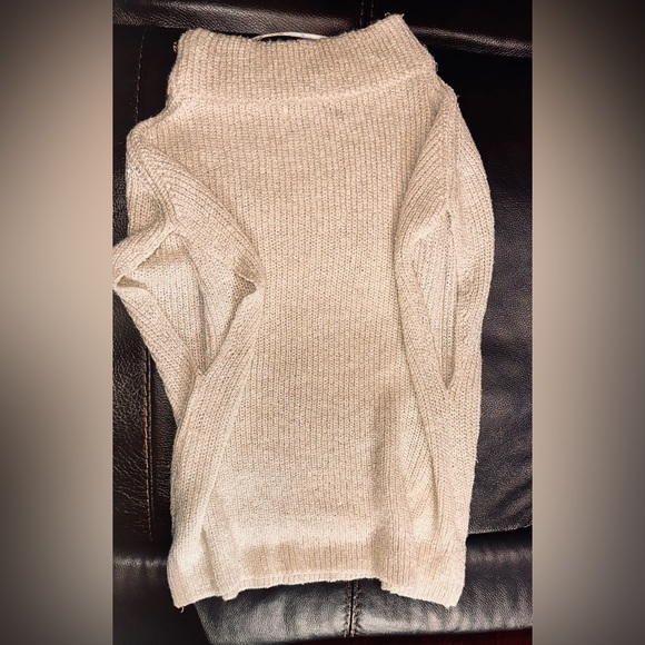 Jennifer Lopez Shimmering Champagne Color Sweater Vest Macrame Size M - Picture 4 of 10